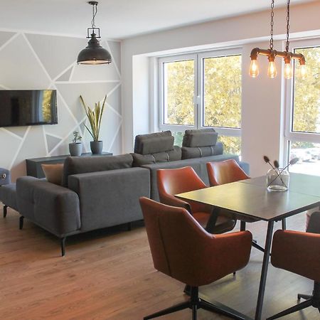New York Apartment - Fuer Freunde & Familien, Stadtnah, Parkplatz, E-Ladestation, Gitterbox Fuer Fahrraeder, Fitnessstudio, Digitale Gaestemappe Mit Restaurant- Und Unternehmenstipps كوبلنس المظهر الخارجي الصورة