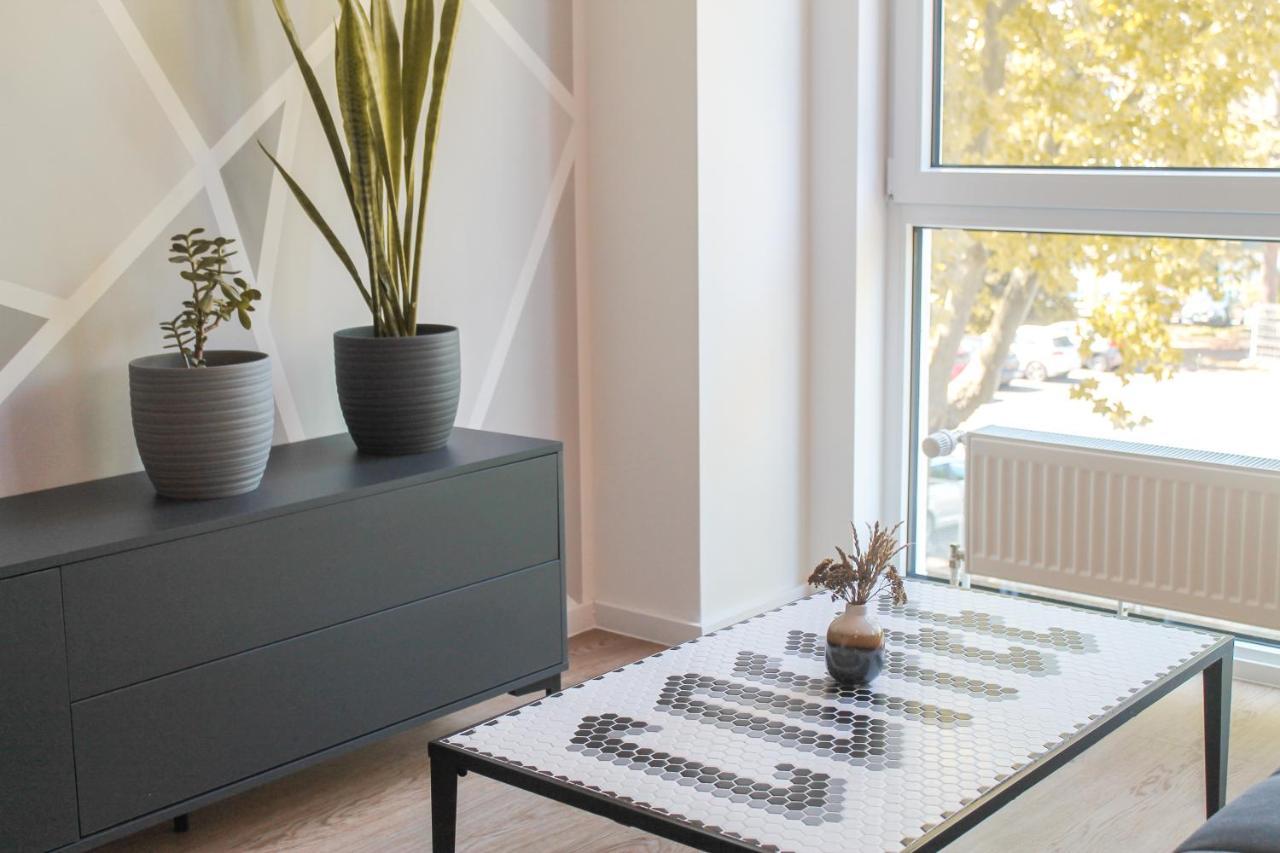 New York Apartment - Fuer Freunde & Familien, Stadtnah, Parkplatz, E-Ladestation, Gitterbox Fuer Fahrraeder, Fitnessstudio, Digitale Gaestemappe Mit Restaurant- Und Unternehmenstipps كوبلنس المظهر الخارجي الصورة