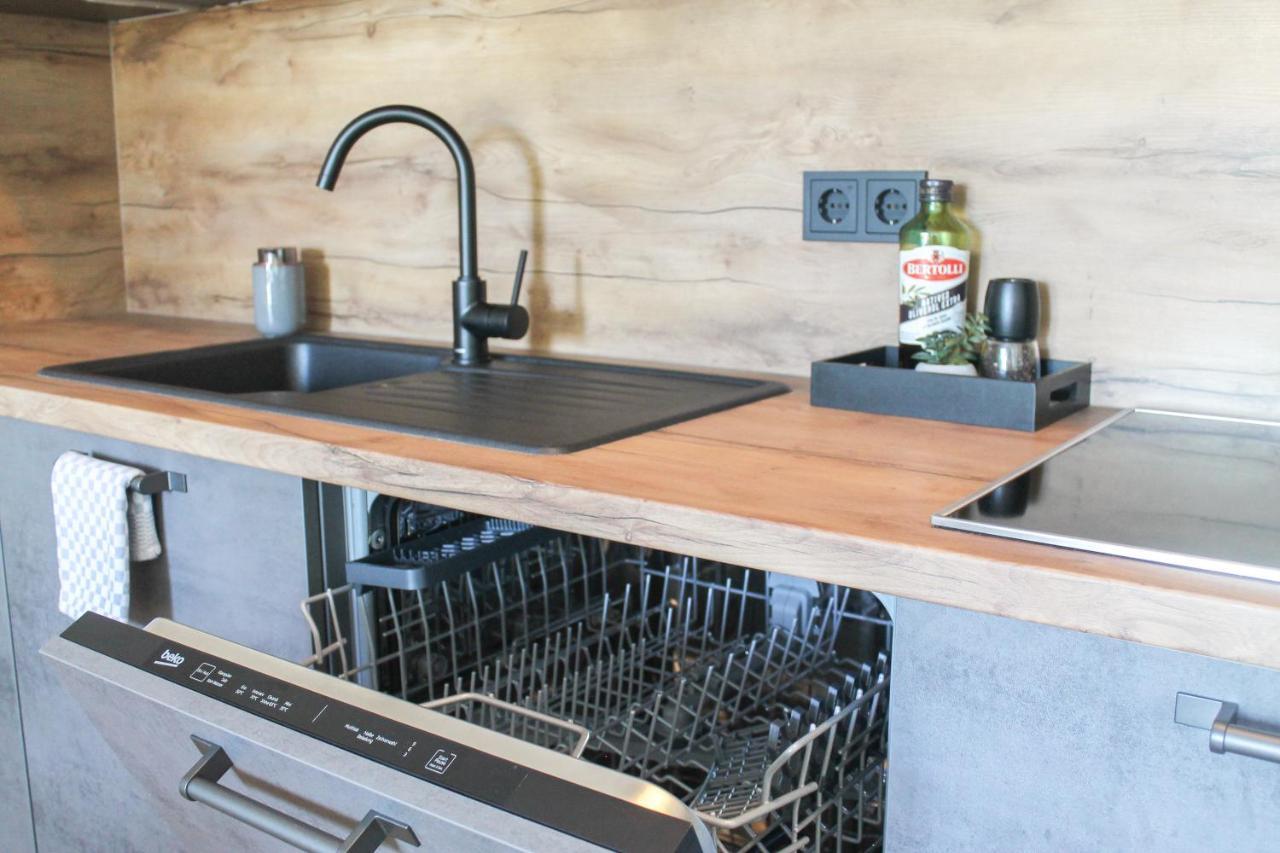 New York Apartment - Fuer Freunde & Familien, Stadtnah, Parkplatz, E-Ladestation, Gitterbox Fuer Fahrraeder, Fitnessstudio, Digitale Gaestemappe Mit Restaurant- Und Unternehmenstipps كوبلنس المظهر الخارجي الصورة